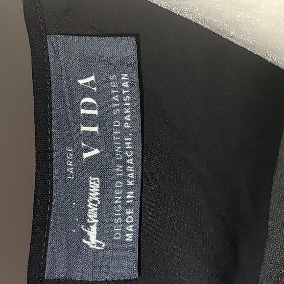 Abstract blouse - Picture 5 of 6